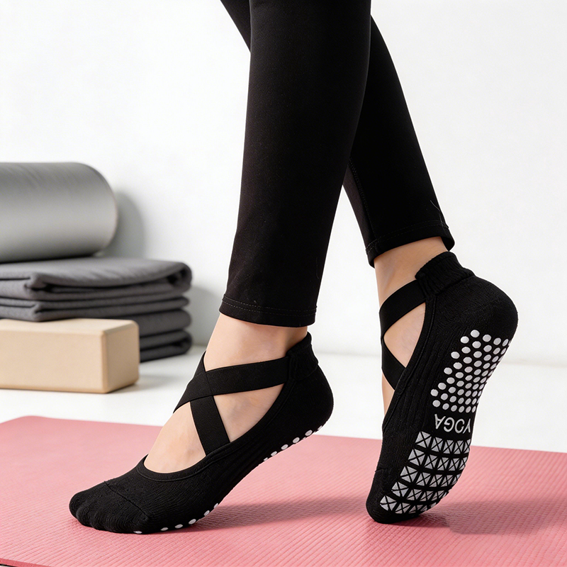 Yoga Dance & Fitness Center Llc - Chaussettes de yoga antidérapantes pour femmes,