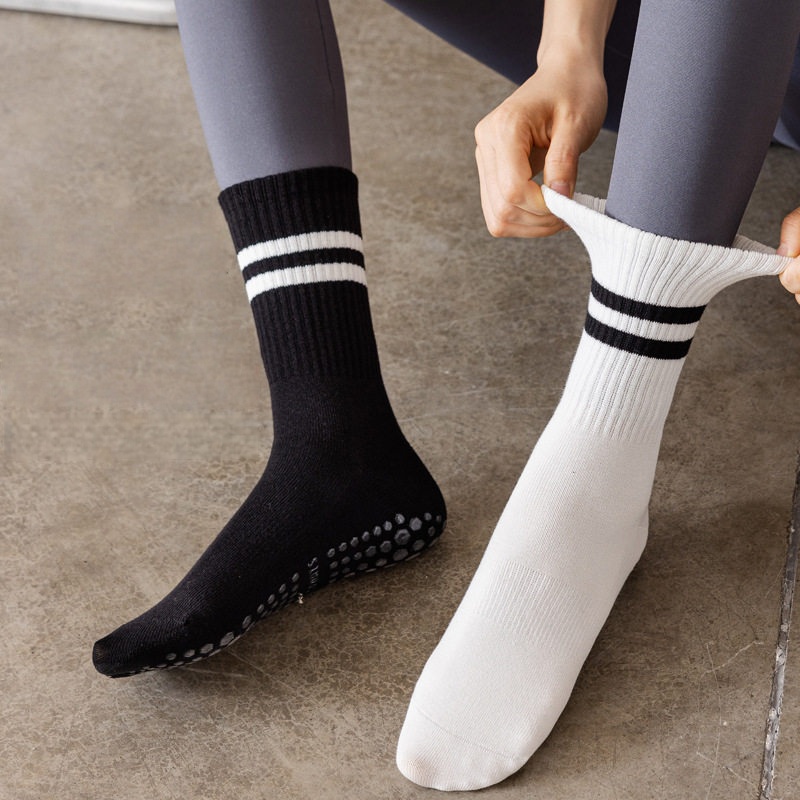 Chaussettes de yoga antidérapa - Yoga Dance & Fitness Center Llc avis et prix